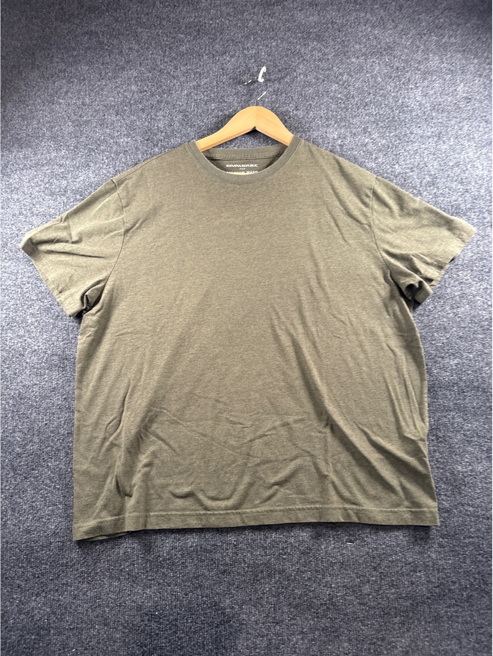 Banana Republic Premium Wash T Shirt Mens XL Olive Green Crewneck Casual Tee